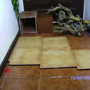 cable + baldosa redu.JPG