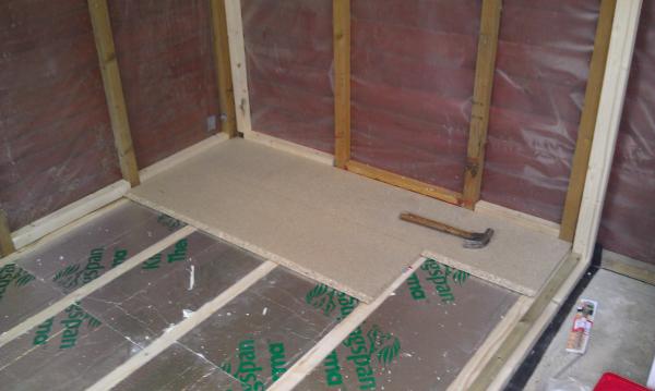 corny-girl-albums-shed-conversion-into-reptile-room-picture144921-floor-boards-going-down.jpg